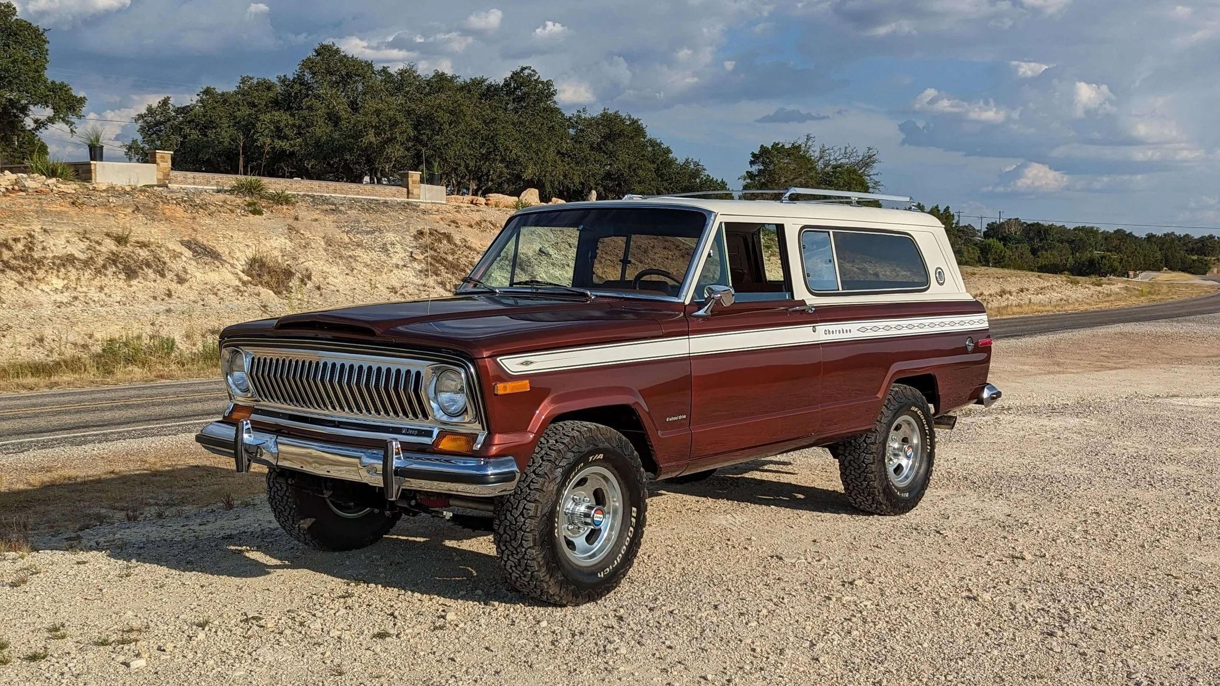 Jeep Cherokee S 1975 — Classic Full Size Jeep Inventory Parts